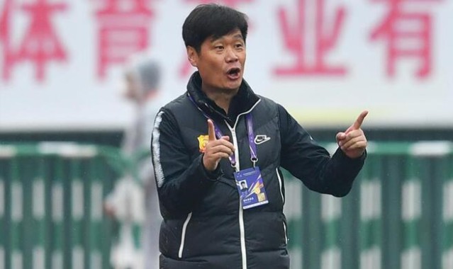  昂热主帅赛后宣布辞职，助教暂代执教职务  