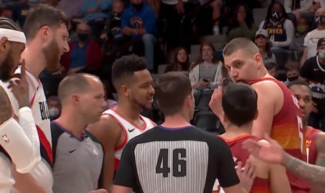  慕尼黑德比战火药味十足险冲突  