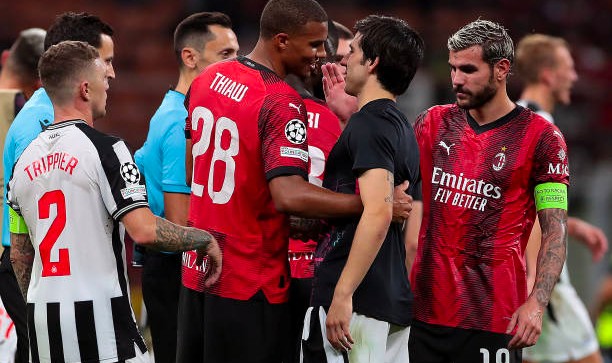  米兰德比战平保留悬念  