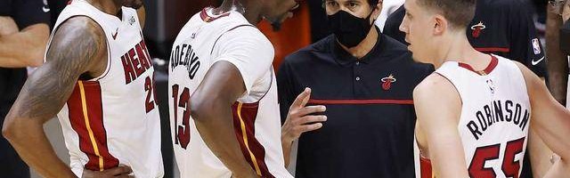  阿德巴约两双热火复仇雄鹿  